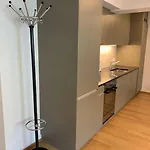 And Big 1br Flat In The Center - West 5 *