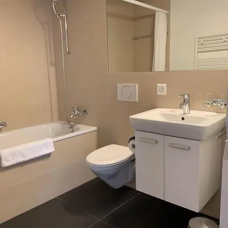Nice And Big 1br Flat In The City Center - West 5 Apartment *