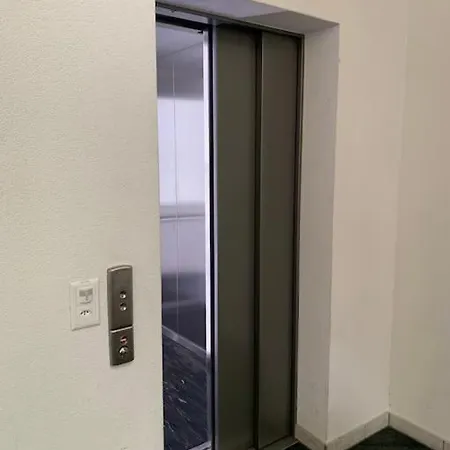 And Big 1br Flat In The Center - West 5 아파트 취리히