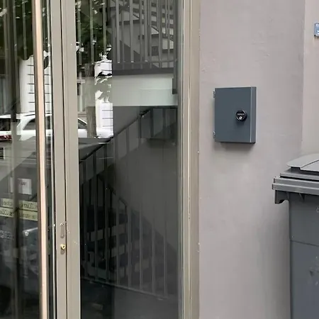 And Big 1br Flat In The Center - West 5