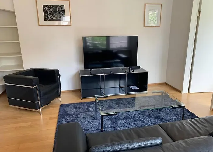 And Big 1br Flat In The Center - West 5 Zurich